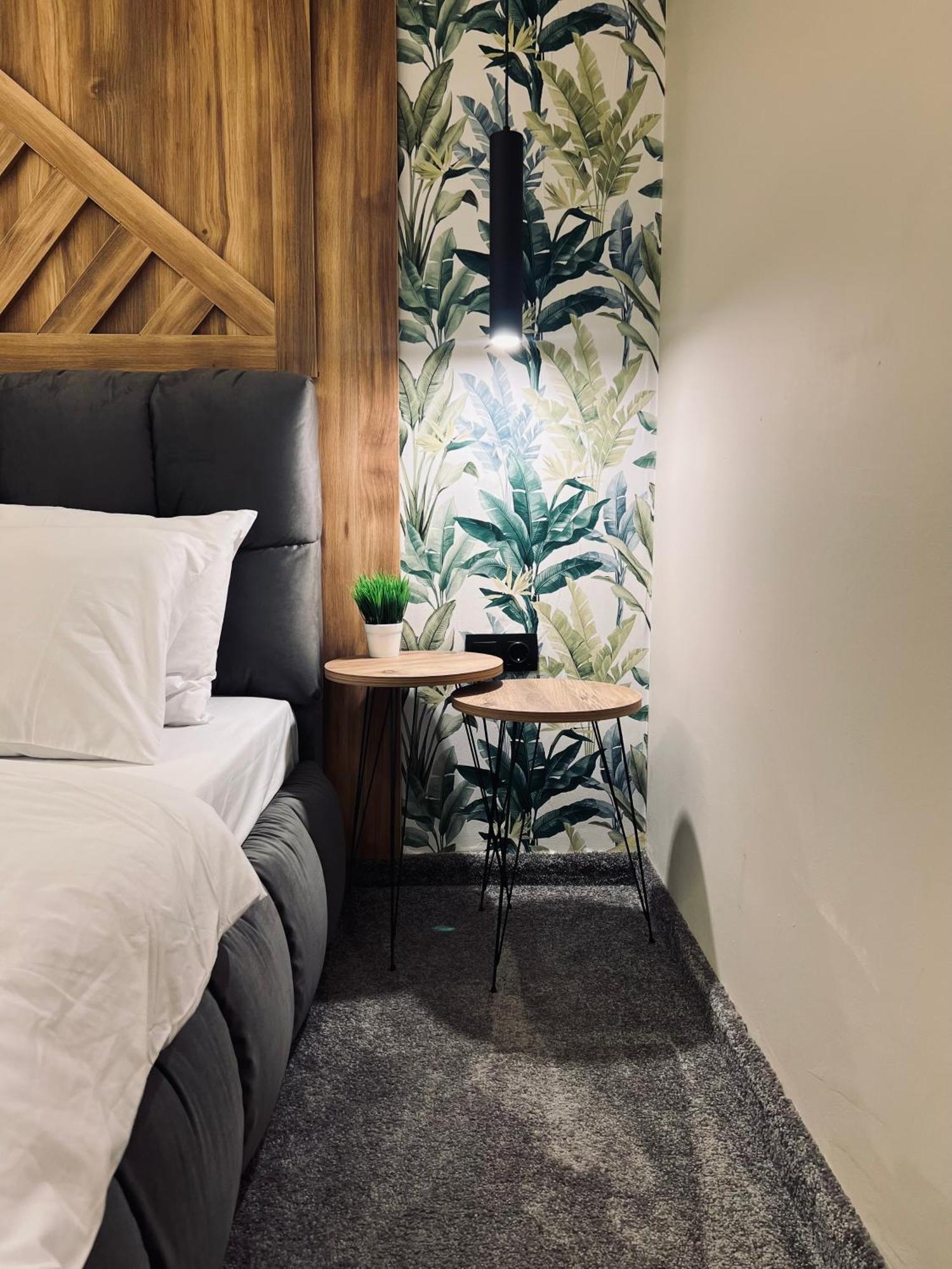 Nj Luxury Breeze Apartment